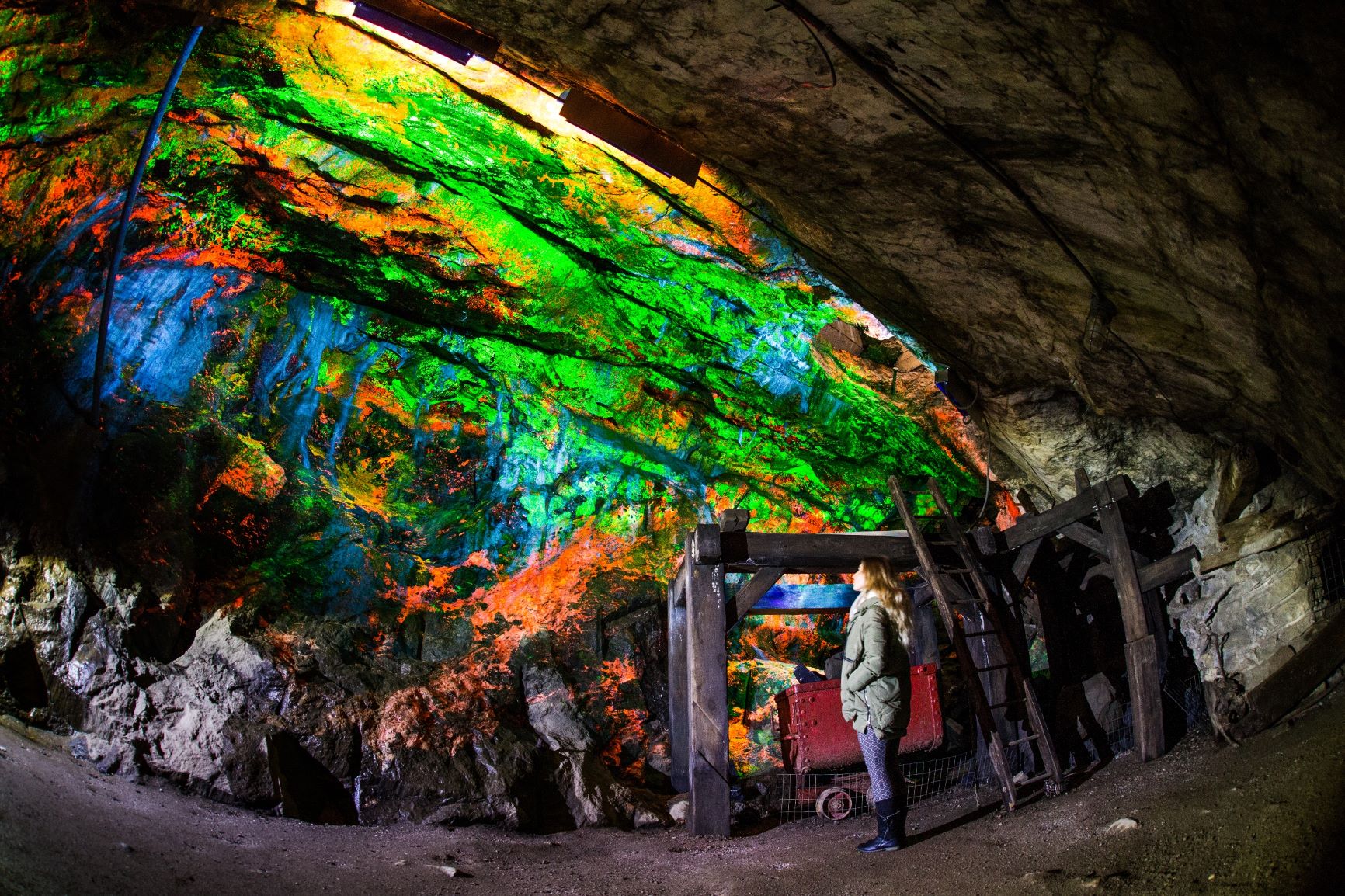 Sterling-Hill-Mine-Rainbow-Tunnel---photo-credit-to-Michael-Kucinski_3E4C5754-0869-271C-44F3D2C131F0BE10_3e4ebb67-c7d7-a7b3-fee8d544e8d2f57c
